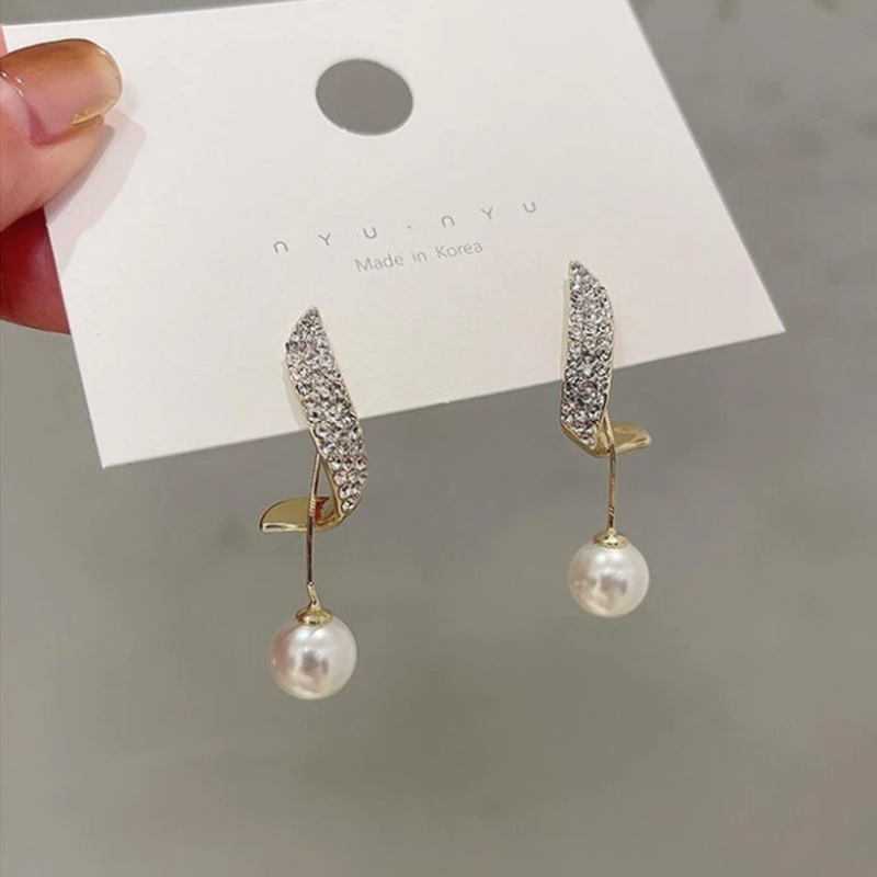 Diamond Pearl Dream Earrings